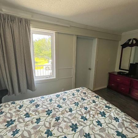Complexe Hotelier Escoumins レ・ゼスクマン エクステリア 写真